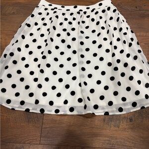 J. Crew Black and White polko dot Skirt size 4